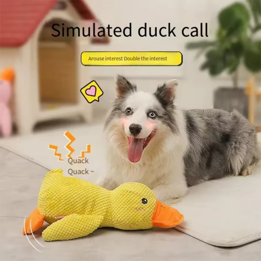 Squeaky Duck Dog Toy – Interactive Plush Toy for Playtime