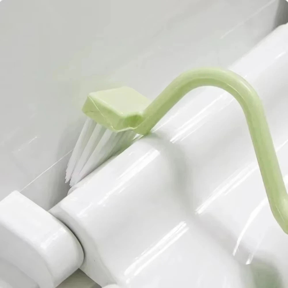 Curved Toilet Brush – Long Handle Deep Cleaning Tool