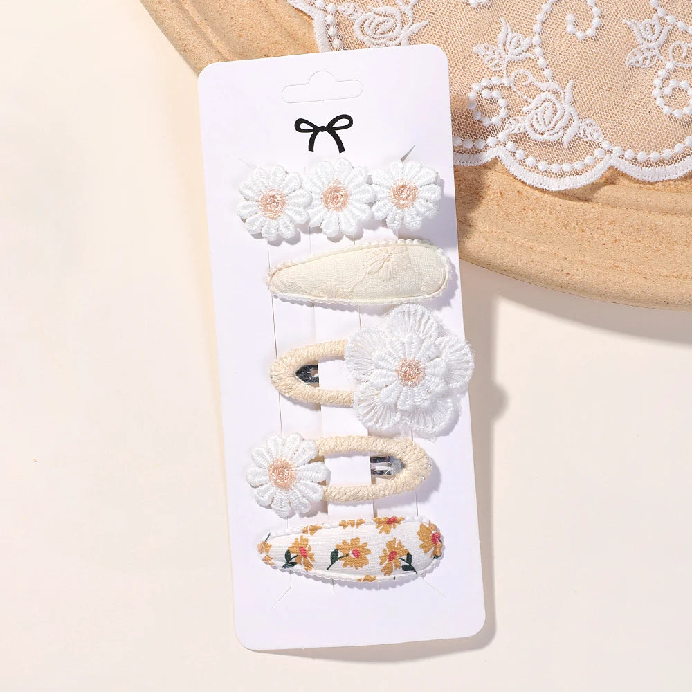 Girls Hair Clips 5-Piece Daisy Barrette Set for Kids