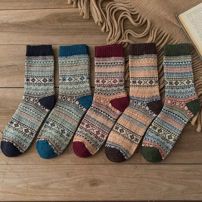 Men's Crew Socks – Breathable Cotton Blend Sports Socks, 5/10 Pairs