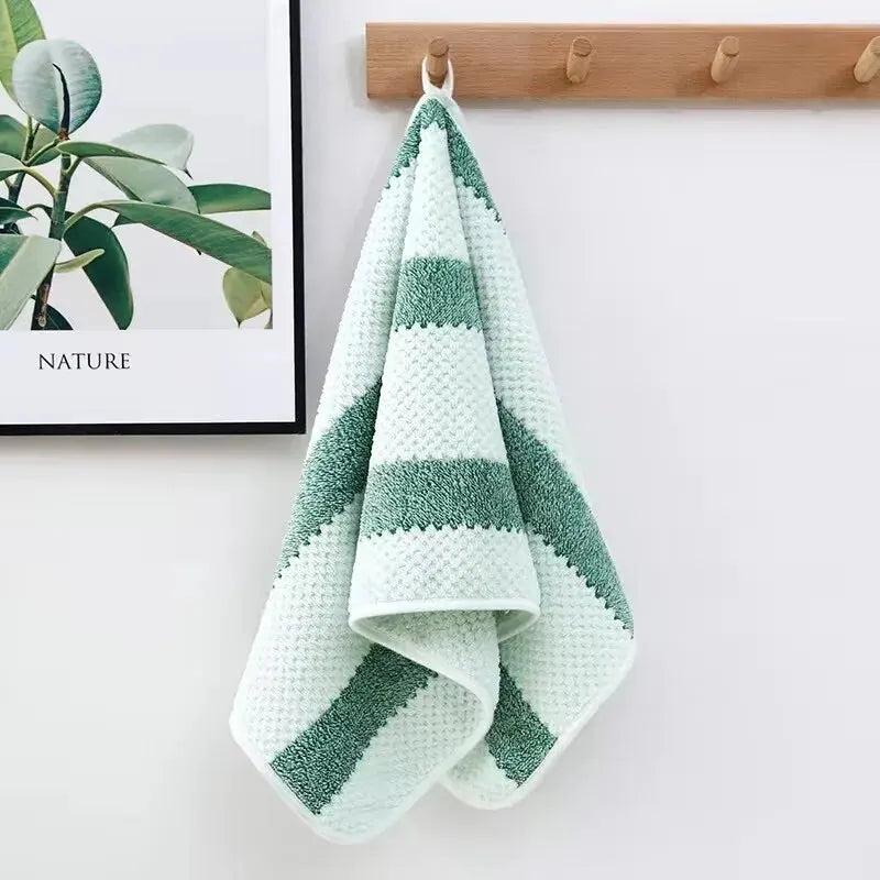 Soft Face Towel – Absorbent Solid Color Bathroom Towel