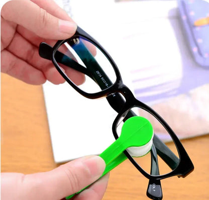 Portable Eyeglass Cleaning Brush – Microfiber Glasses Cleaning Tool