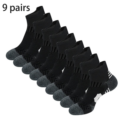Non-Slip Sports Socks with Cushioned Bottom for Running & Basketball