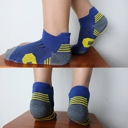 Non-Slip Sports Socks with Cushioned Bottom for Running & Basketball