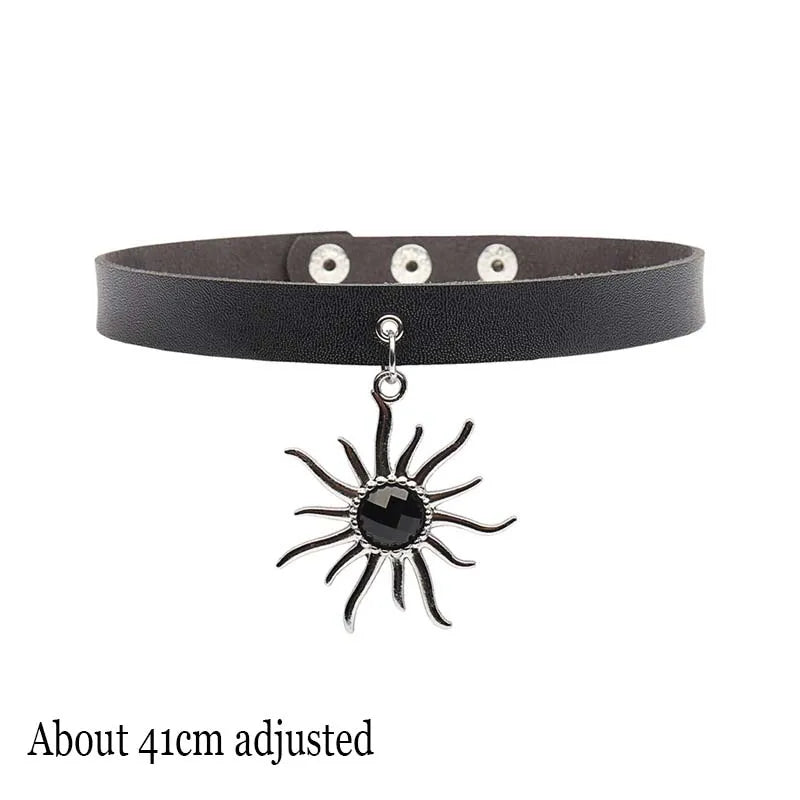 Woman Black Punk Choker Collar Necklace Sexy PU Leather Heart Lock Key Spike Chocker Gothic Cosplay Accessories Party Jewelry