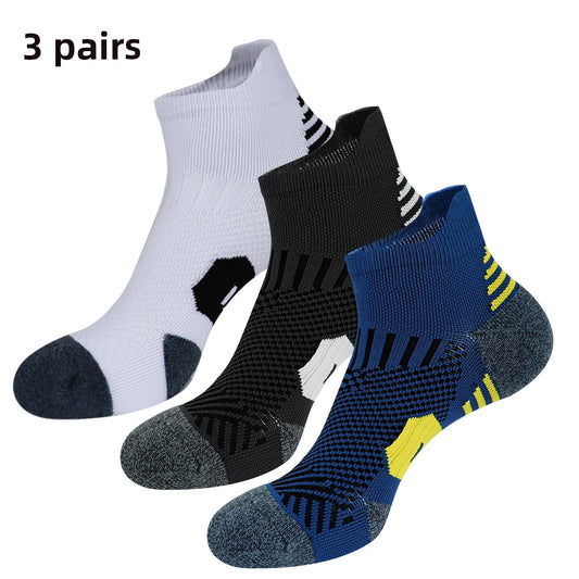 Non-Slip Sports Socks with Cushioned Bottom for Running & Basketball