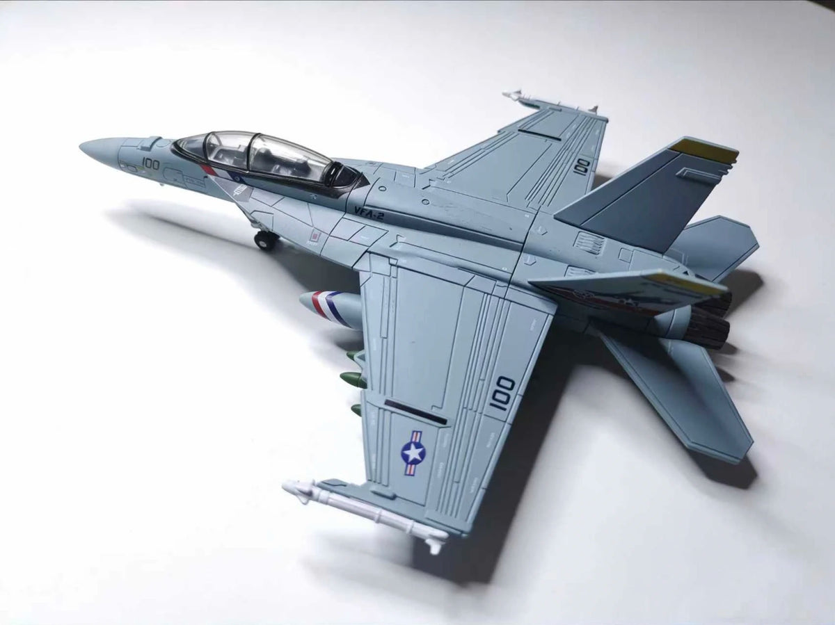 1:72 Scale F/A-18 Super Hornet Bounty Hunter VFA-2 Plastic Diecast Aircraft Model US Navy Fighter Jet Collectible Toy Gift