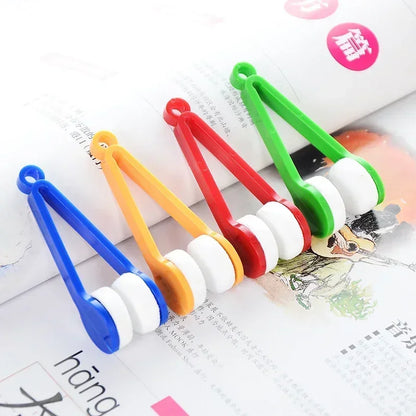 Portable Eyeglass Cleaning Brush – Microfiber Glasses Cleaning Tool