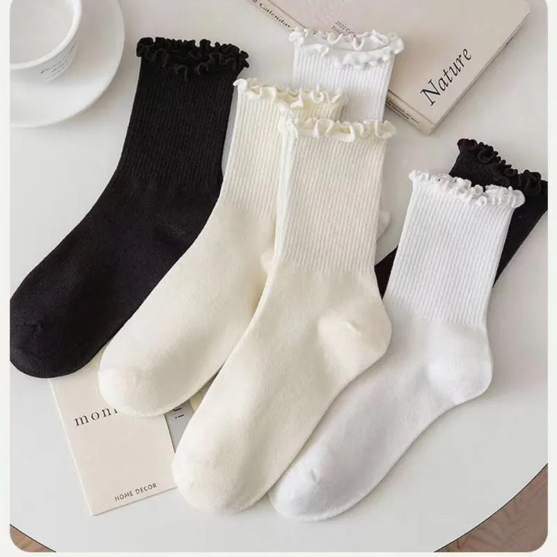 Women’s Ruffle Socks Black White
